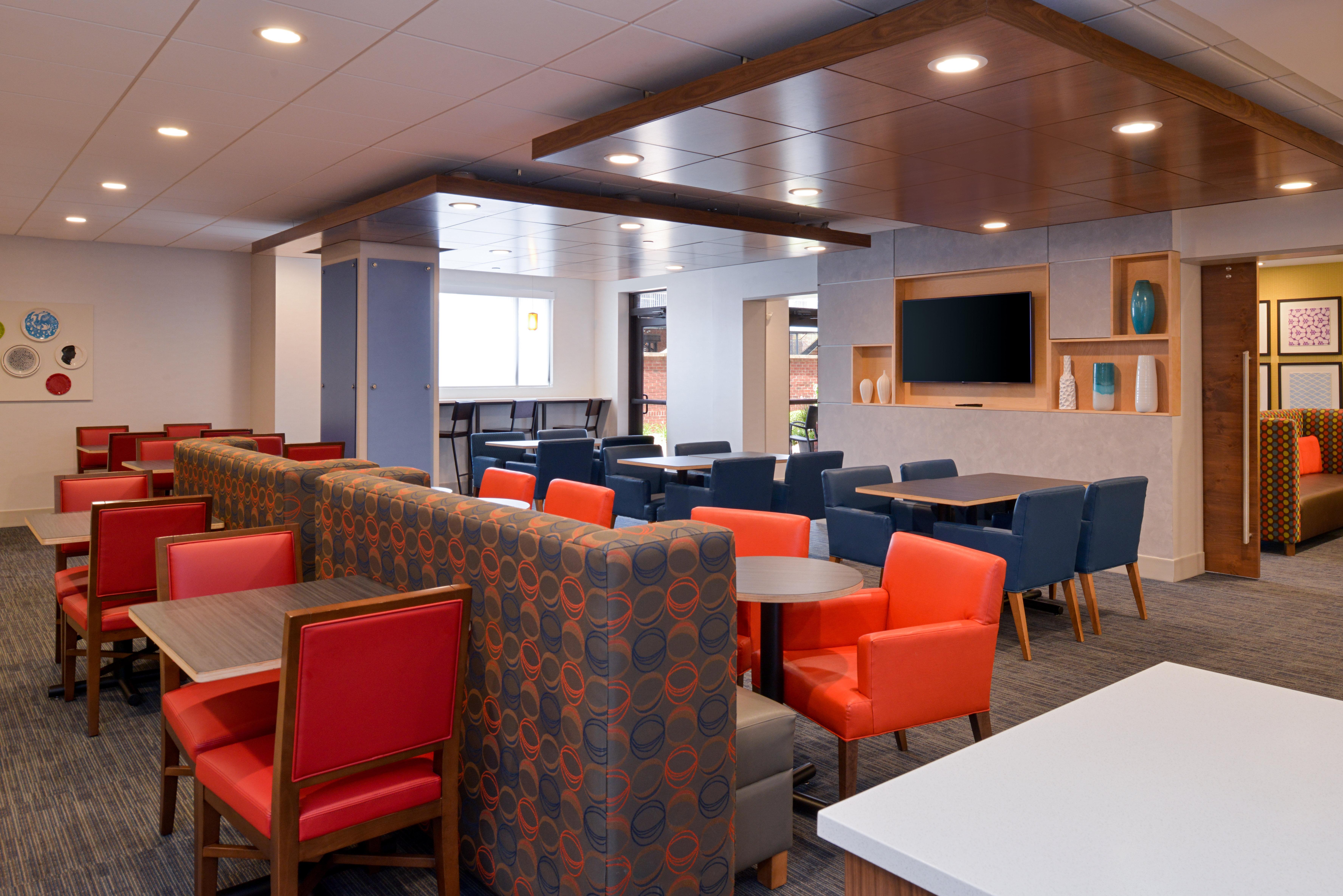 Holiday Inn Express Hotel & Suites Indianapolis Dtn-Conv Ctr By Ihg Exterior foto